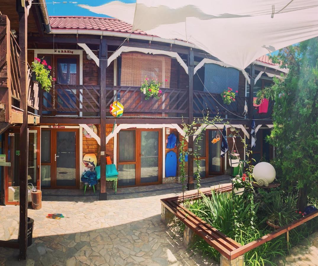 Bazart Vama Veche Hostel Exterior photo