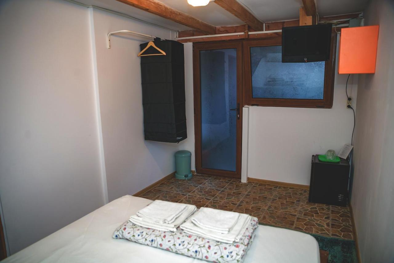 Bazart Vama Veche Hostel Exterior photo