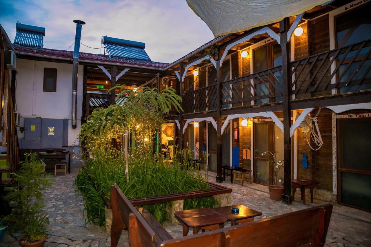 Bazart Vama Veche Hostel Exterior photo