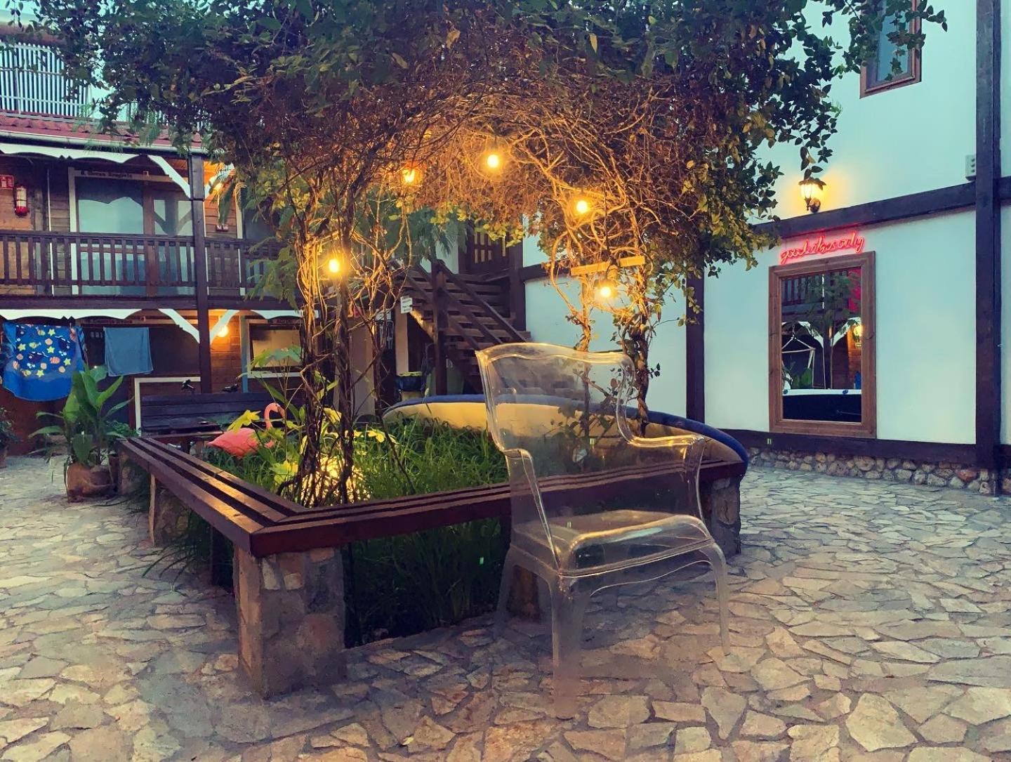 Bazart Vama Veche Hostel Exterior photo